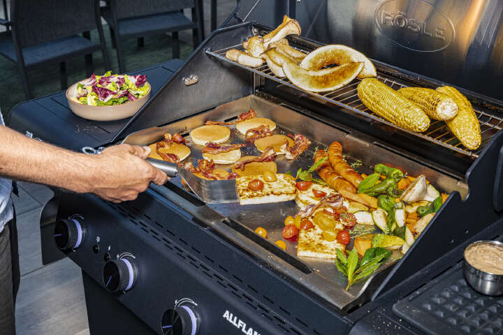 RÖSLE Gasgrill ALLFLAME Prime 4 50mbar